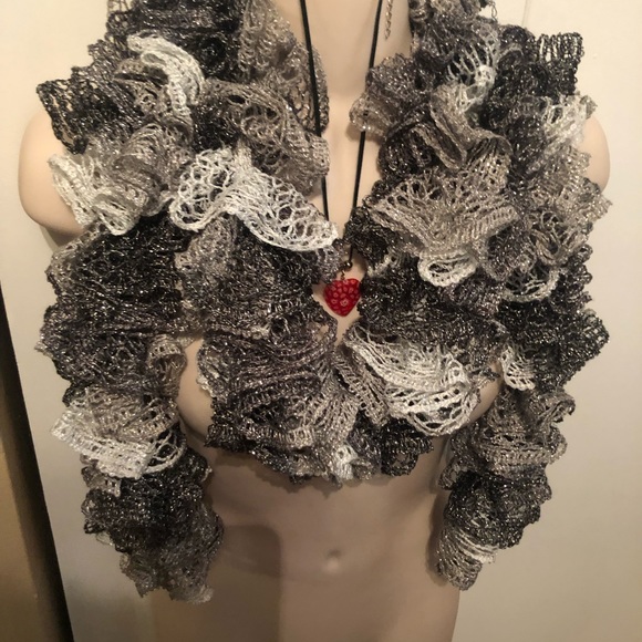 💖57” Scarf w/sparkle•100% - Picture 4 of 5